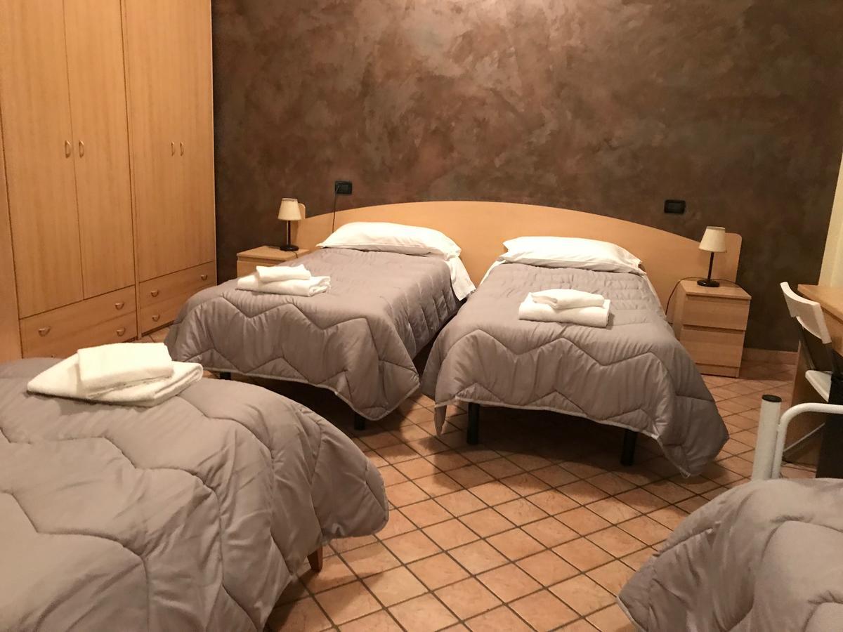 ホテル Relais Stella シーニャ エクステリア 写真