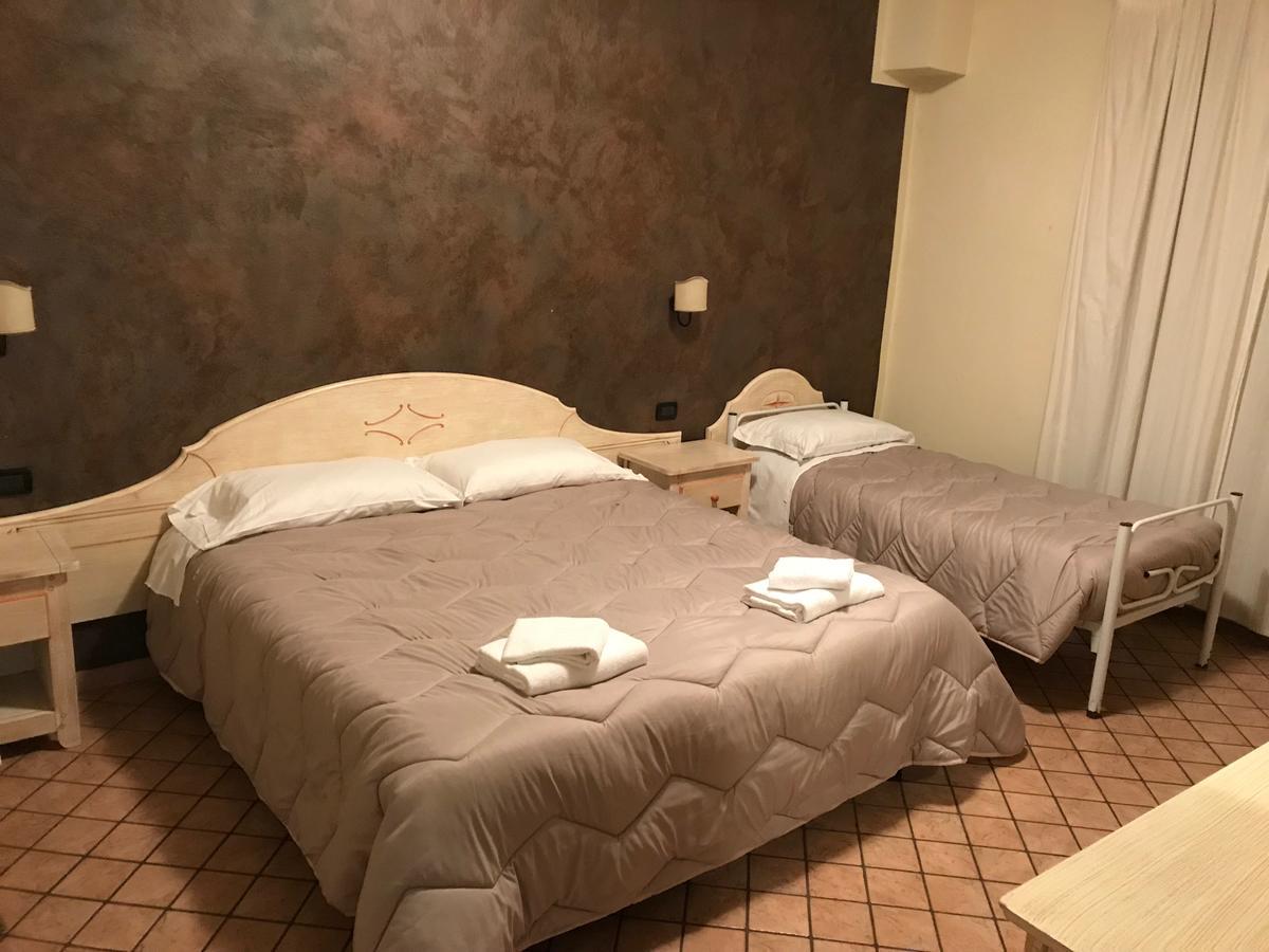 ホテル Relais Stella シーニャ エクステリア 写真
